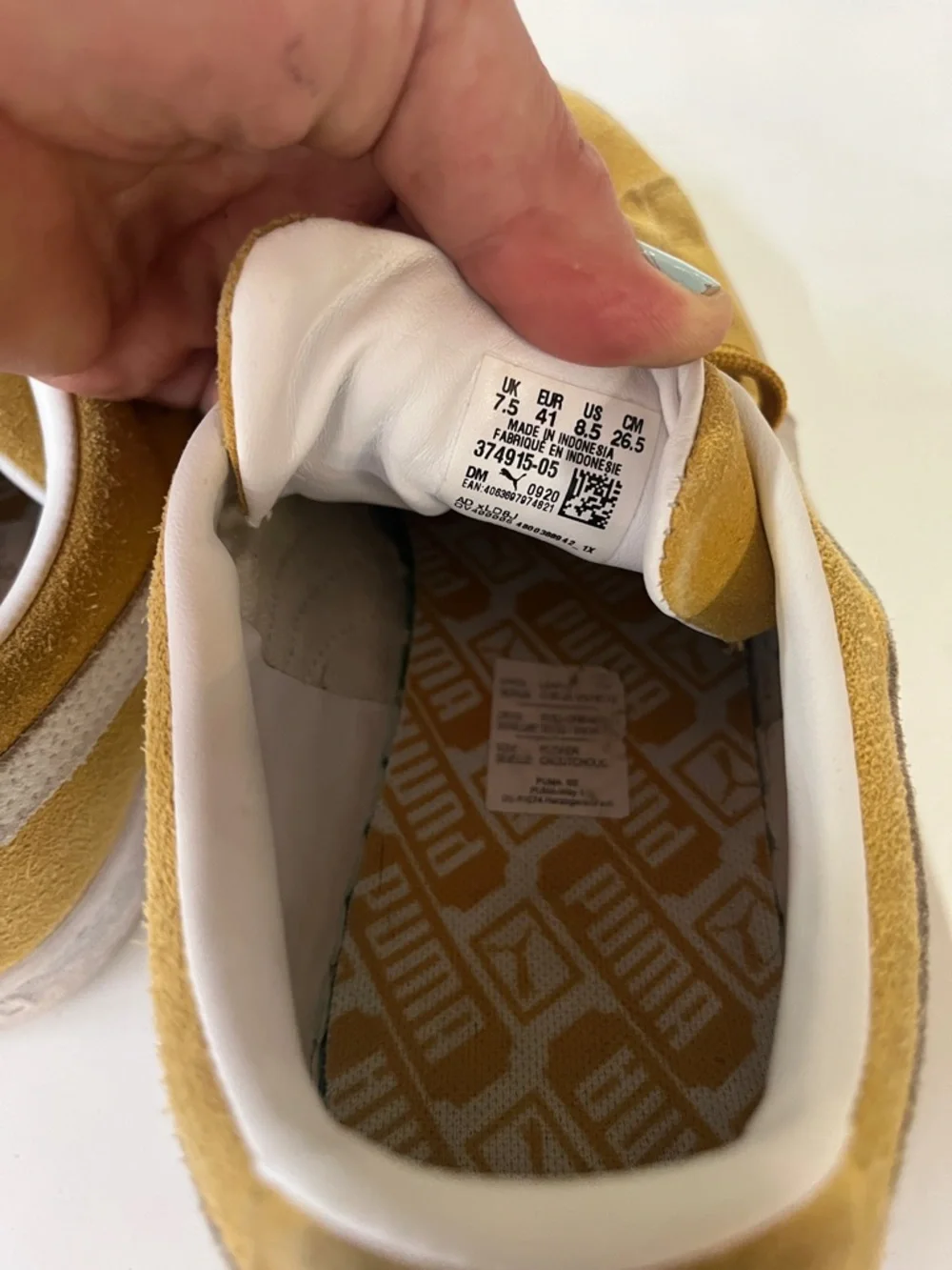 Puma Suede Low-Top Sneakers in Mustard Yellow and White - Picture 2 of 4